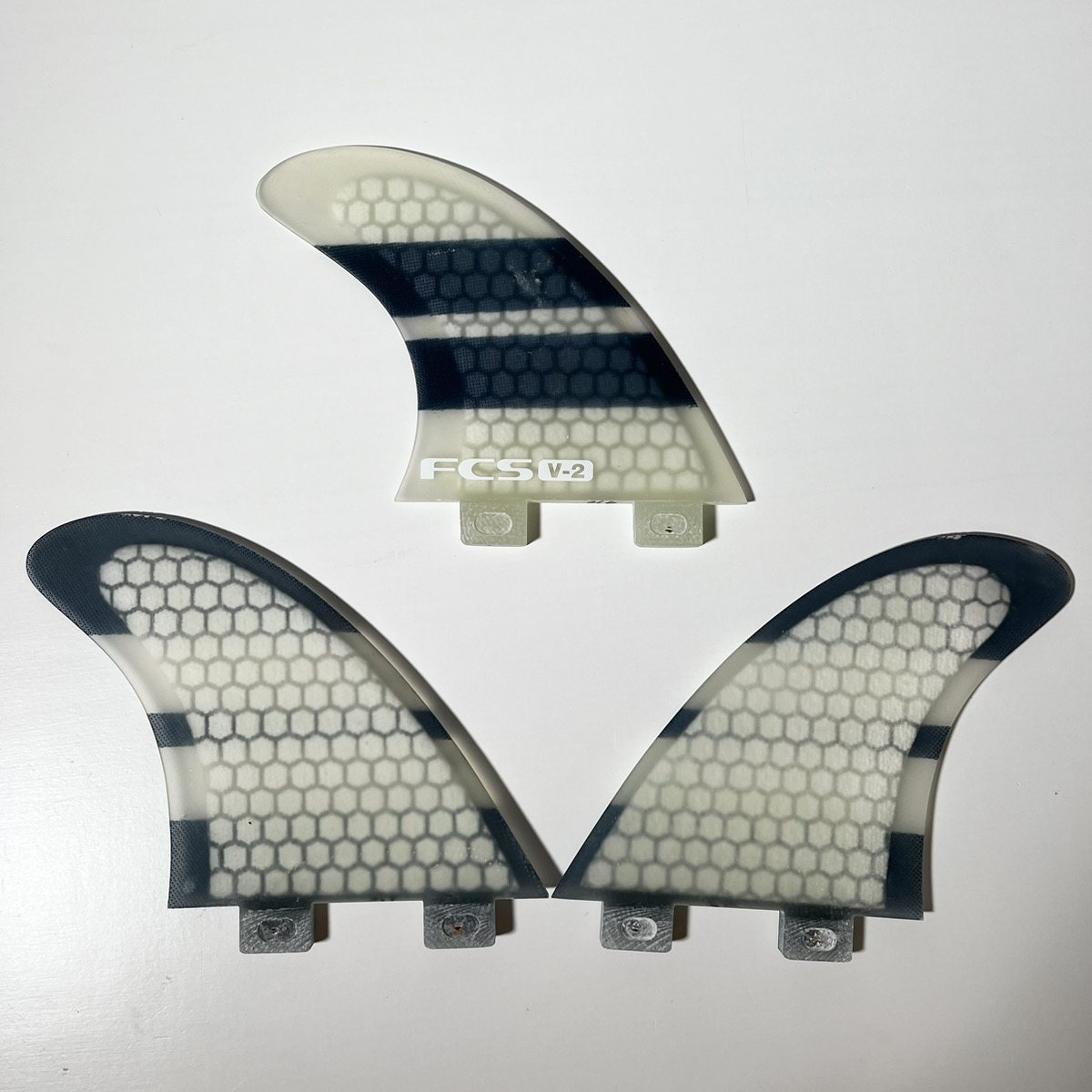 【USED FIN】FCS  V-2 THRUSTER   中古フィン