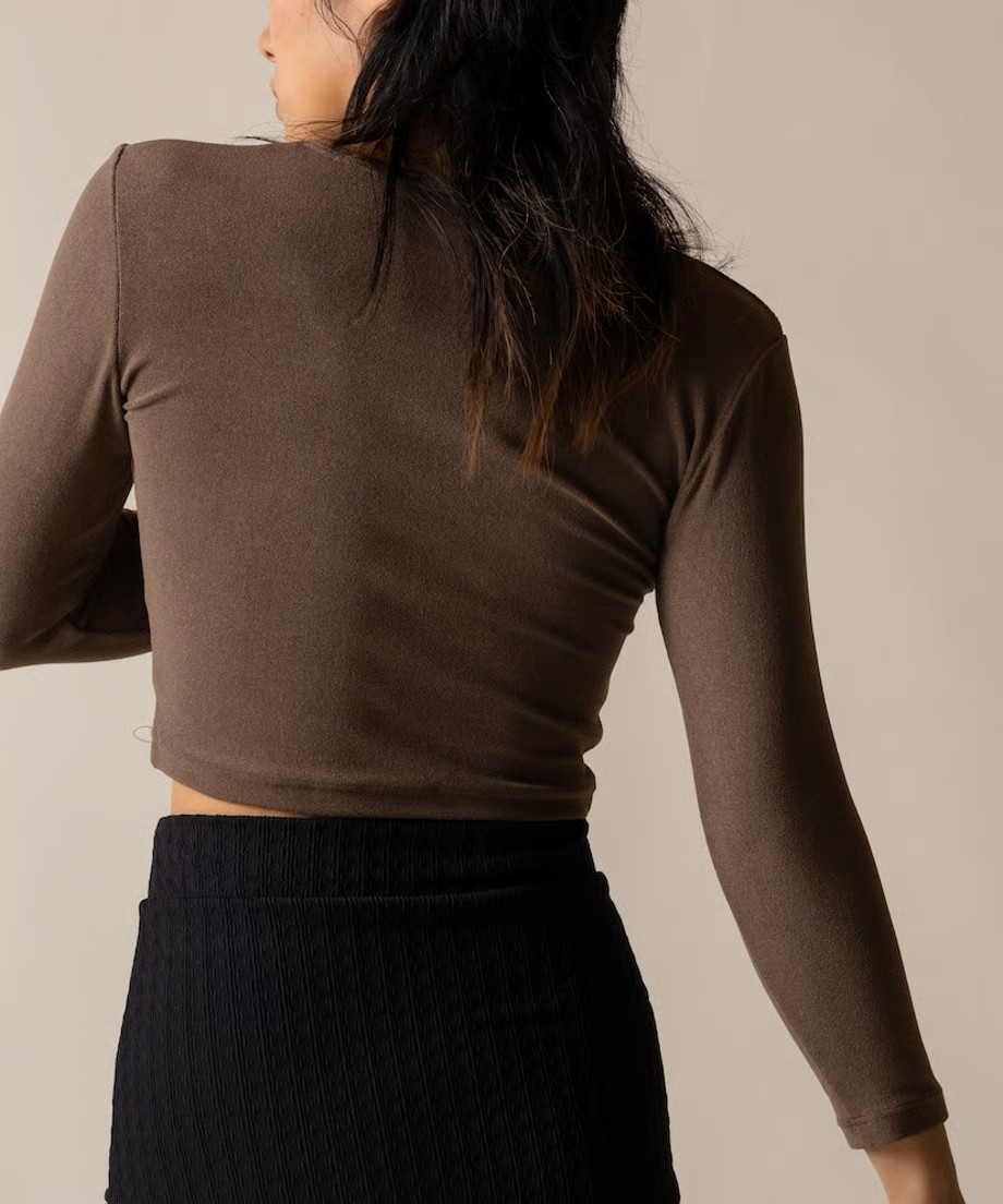 Alam / Sepia rash guard