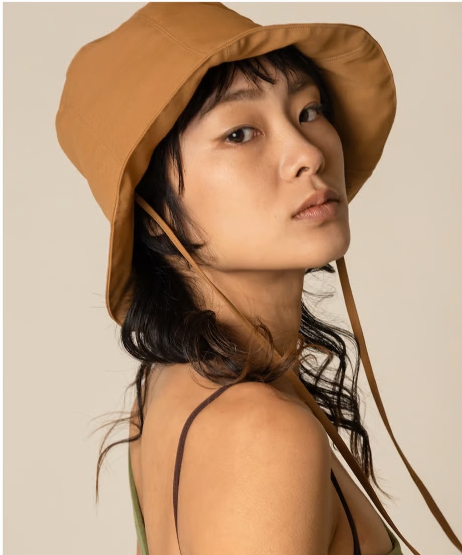 Alam / beige hat