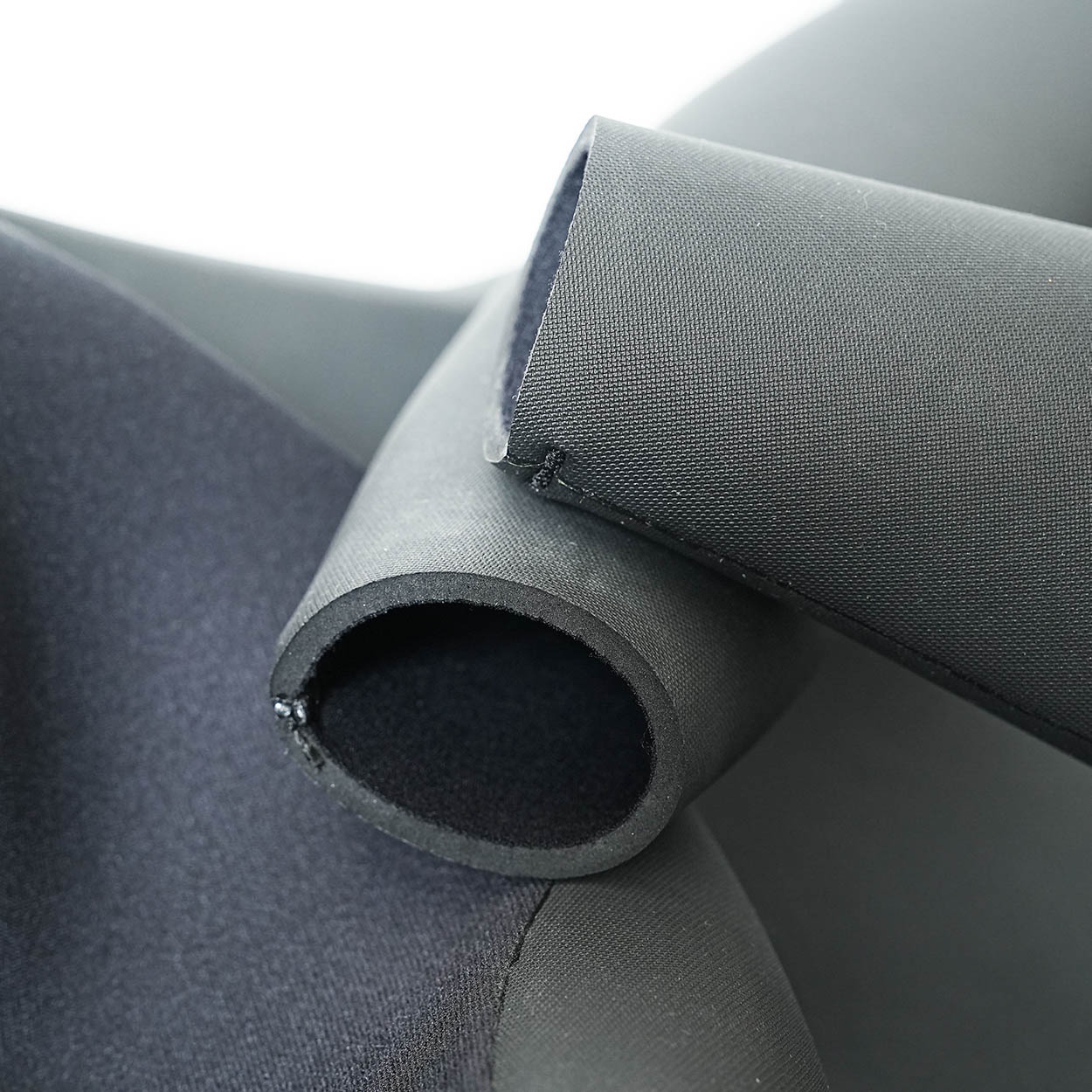 セミオーダー（受注生産） CRAFTSMAN WETSUITS ウェットスーツ セミドライ 5mm / 3mm チェストジップ（フロントジップ） メッシュスキン ラバー WARM LIGHT 裏起毛 ユニセックス 日本製 サーフィン 秋冬用