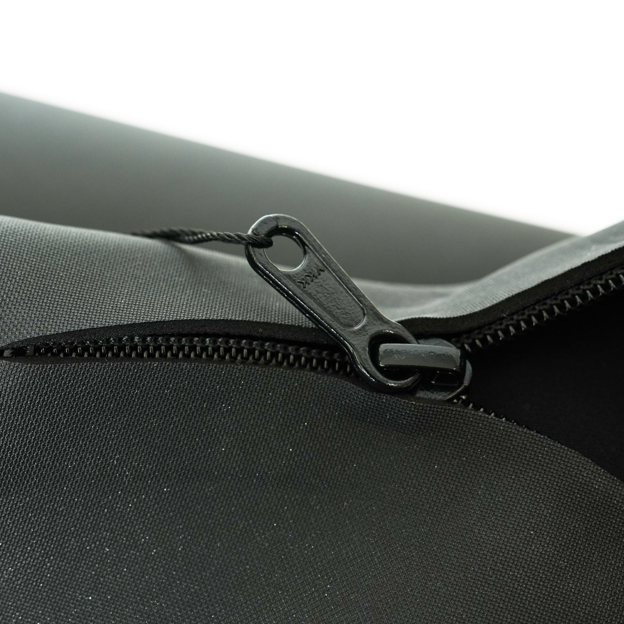 予約商品（11/10～お届け）CRAFTSMAN WETSUITS ウェットスーツ セミドライ ハイエンドモデル 5mm / 3mm フード付 アークジップ（フロントジップ） メッシュスキン ラバー AIR FRAME LEGACY × WARM LIGHT 裏起毛 ユニセックス 日本製 サーフィン 秋冬用