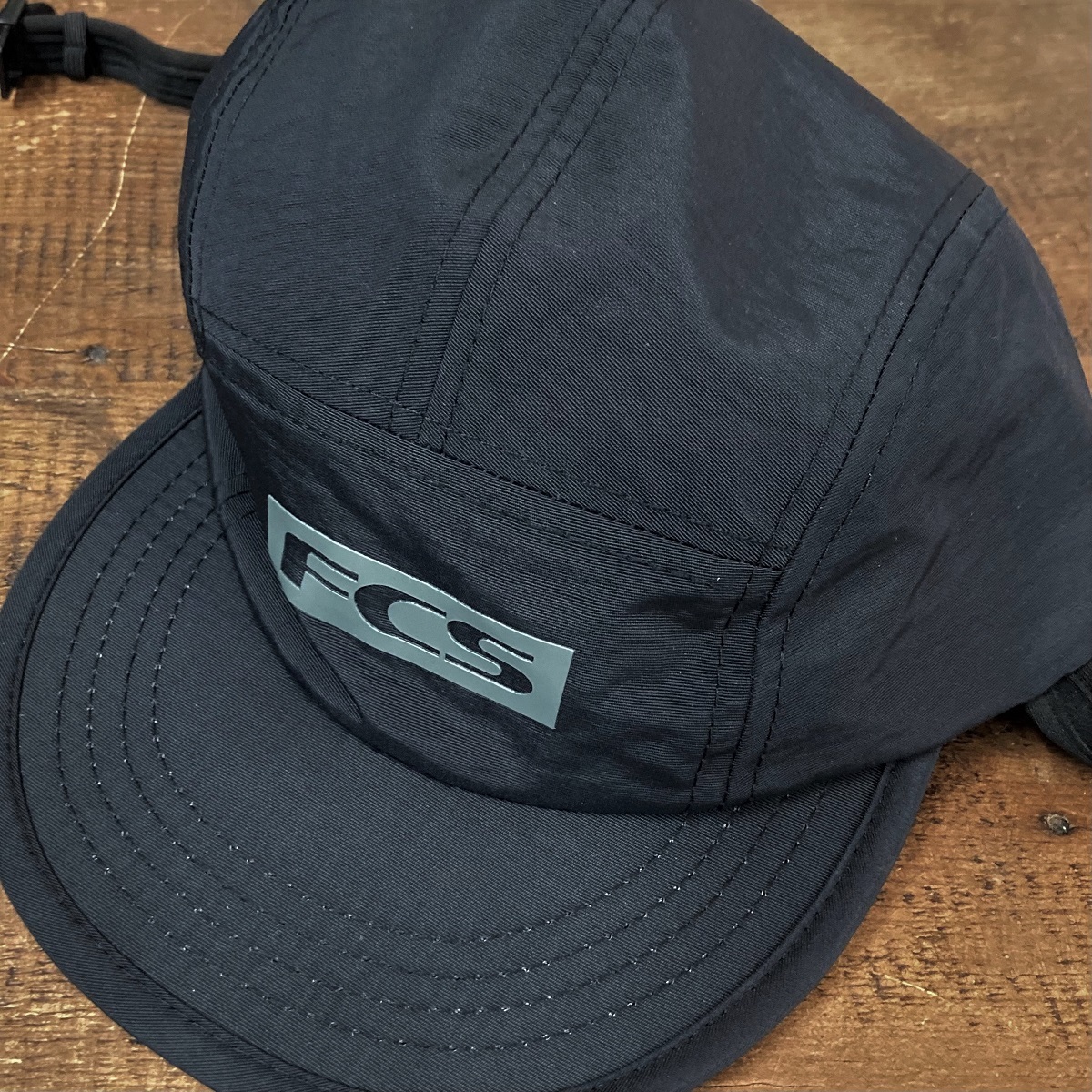 FCS ESSENTIAL SURF CAP エフシーエス サーフキャップ 日焼け防止 マリン アウトドア UV CAP BLACK  サーフィン・ボディボード